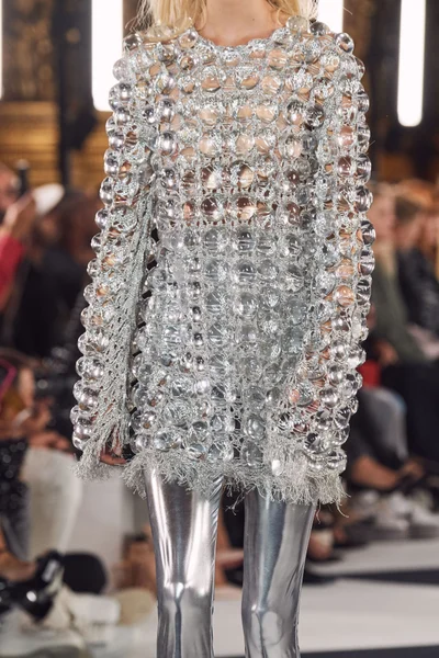 Look 219